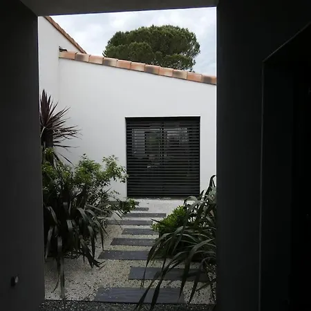 Moderne Avec Piscine Villa