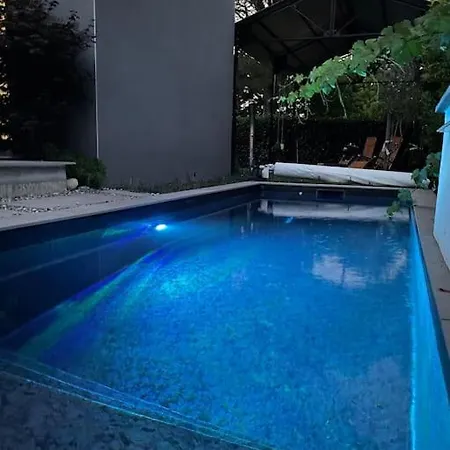 Вилла Moderne Avec Piscine *