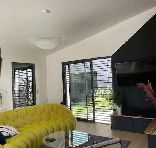 Villa Moderne Avec Piscine