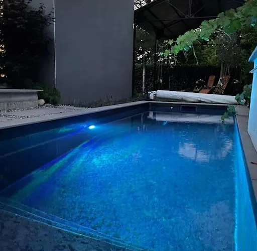 Villa Moderne Avec Piscine *