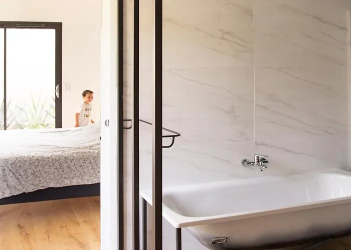 Moderne Avec Piscine Villa